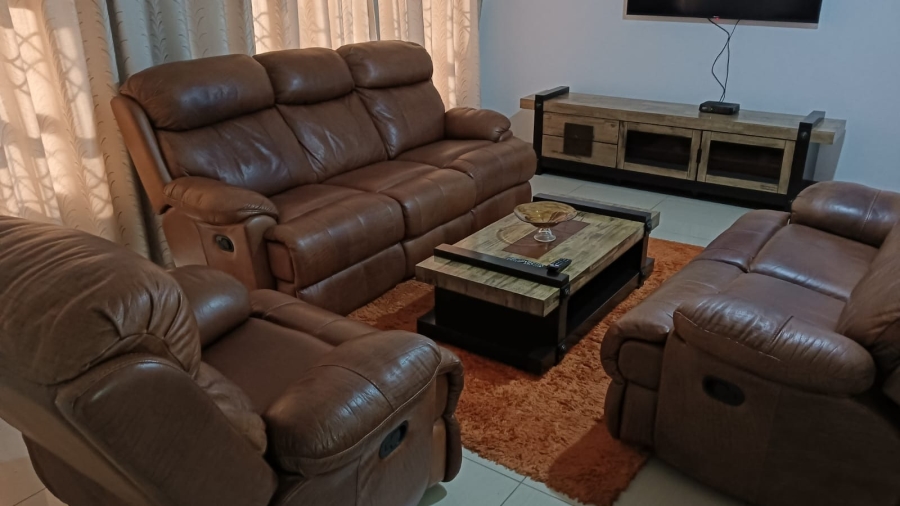 4 Bedroom Property for Sale in Beacon Bay Eastern Cape